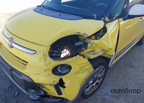 2014 Fiat 500L Trekking z USA, uszkodzony, nr VIN ZFBCFADH3EZ003577